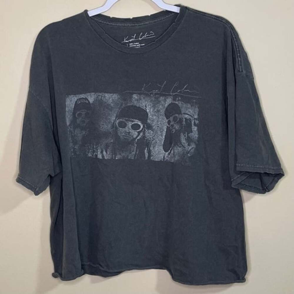 Kurt Cobain Nirvana Graphic Crop T-Shirt Gray Distressed Sz XL